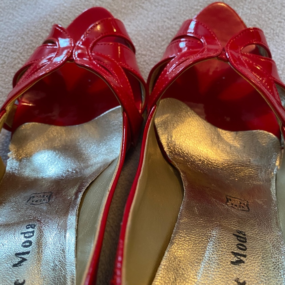 Red heels - Picture 7 of 9